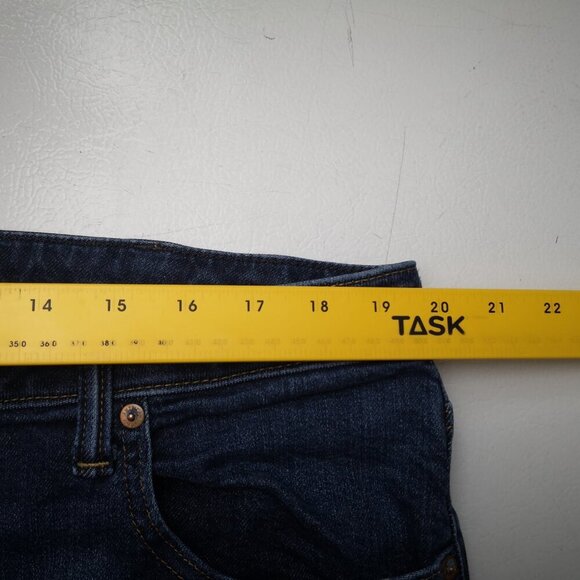 American Eagle Flex Men's Size 40/30 Medium Wash Zipper & Button Closure Jeans - Picture 7 of 16